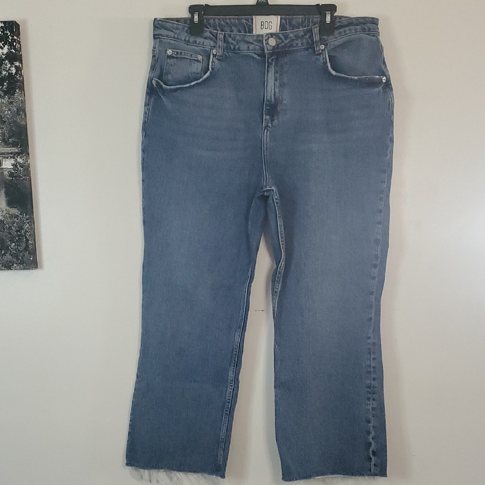 BDG Kylie Kick Flare Womens Jeans Size 33 Raw Hem Highrise